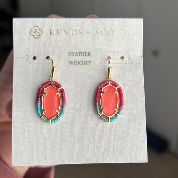 Kendra Scott Lee Earrings - Picture 3 of 3